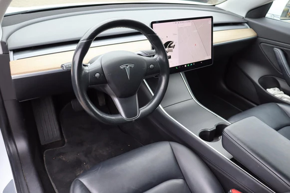 Tesla Model 3 - Afbeelding 6 van 30