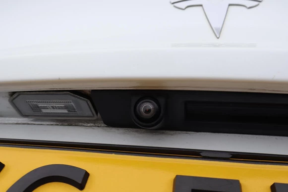 Tesla Model 3 - Afbeelding 17 van 30