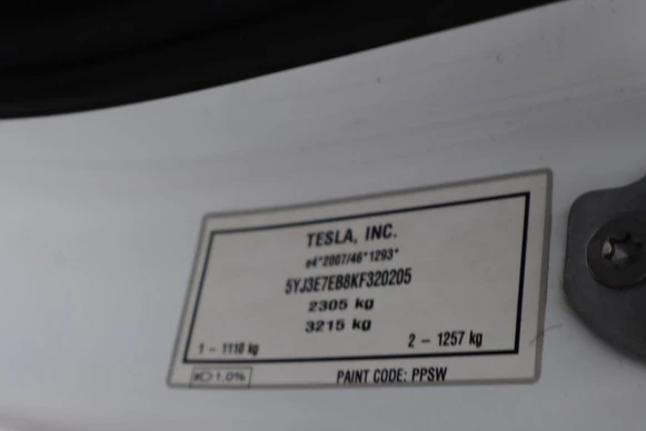 Tesla Model 3 - Afbeelding 19 van 30