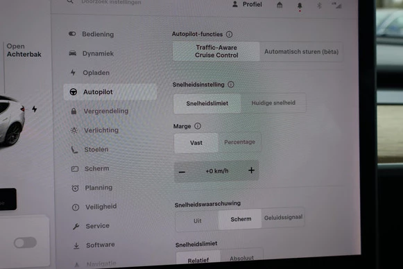 Tesla Model 3 - Afbeelding 29 van 30