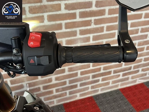 Suzuki GSX - Afbeelding 10 van 15