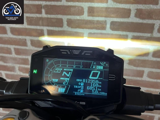 Suzuki GSX - Afbeelding 11 van 15