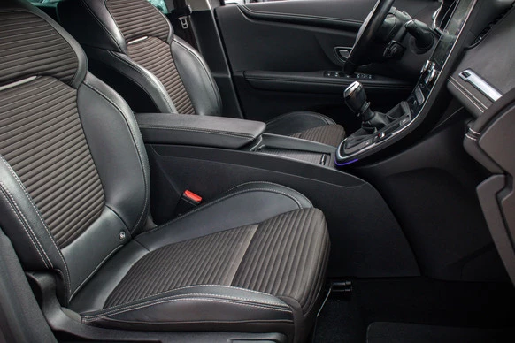 Renault Scénic - Afbeelding 18 van 29