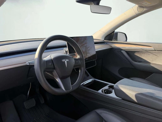 Tesla Model Y - Afbeelding 9 van 24