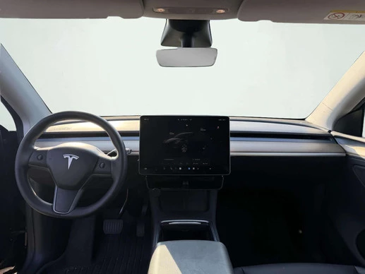 Tesla Model Y - Afbeelding 10 van 24
