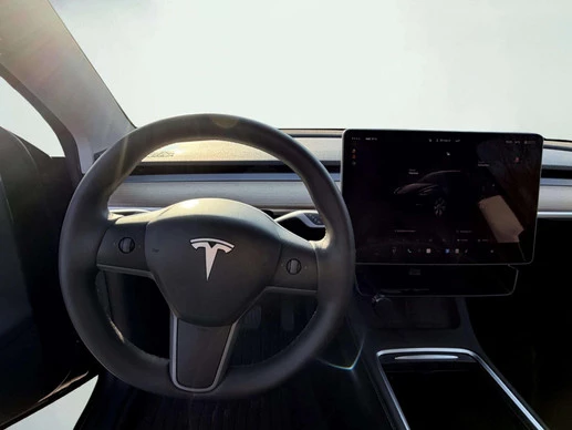 Tesla Model Y - Afbeelding 11 van 24
