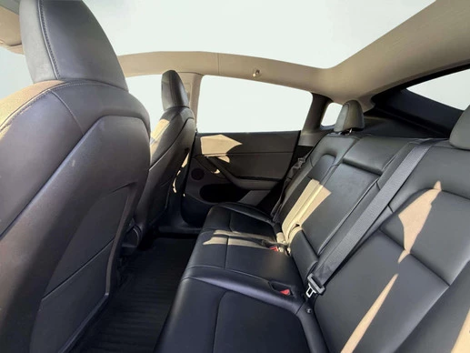 Tesla Model Y - Afbeelding 13 van 24