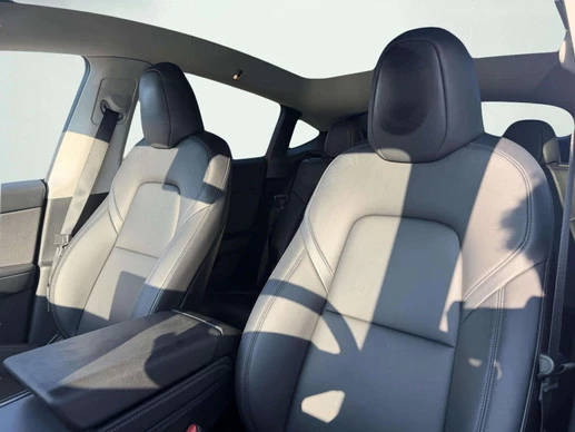 Tesla Model Y - Afbeelding 14 van 24