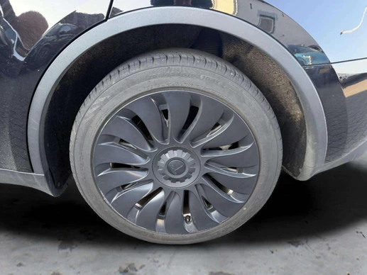 Tesla Model Y - Afbeelding 23 van 24