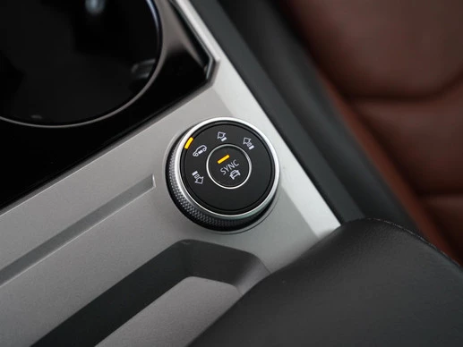 Volkswagen Touareg - Afbeelding 13 van 30