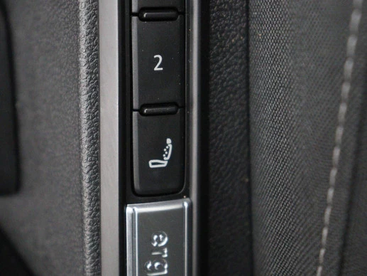 Volkswagen Golf - Afbeelding 7 van 30