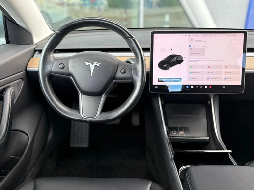 Tesla Model 3 - Afbeelding 5 van 30