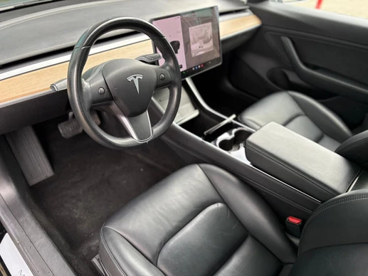 Tesla Model 3 - Afbeelding 6 van 30