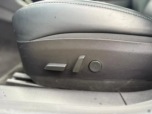 Tesla Model 3 - Afbeelding 20 van 30