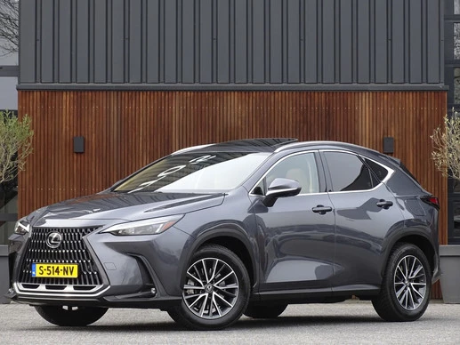 Lexus NX - Afbeelding 1 van 30