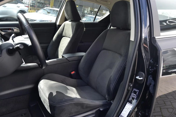 Lexus CT - Afbeelding 14 van 30