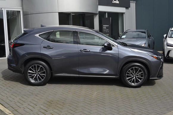 Lexus NX - Afbeelding 2 van 30