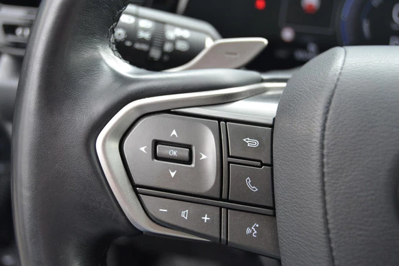 Lexus NX - Afbeelding 17 van 30