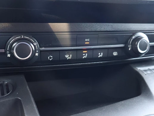 Peugeot Partner - Afbeelding 27 van 30