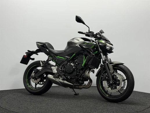 Kawasaki Z650 - Afbeelding 2 van 18