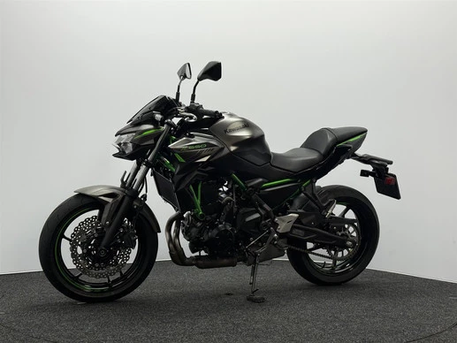 Kawasaki Z650 - Afbeelding 8 van 18