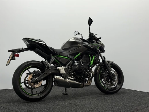 Kawasaki Z650 - Afbeelding 16 van 18