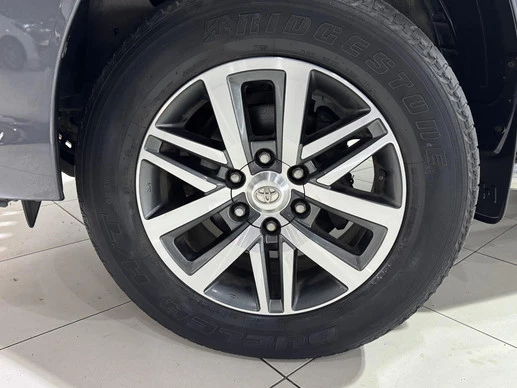 Toyota Hilux - Afbeelding 2 van 17