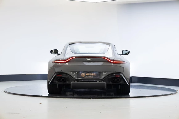 Aston Martin V8 Vantage - Afbeelding 6 van 30