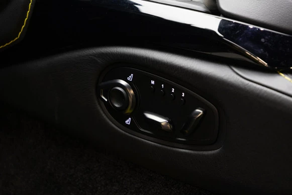 Aston Martin V8 Vantage - Afbeelding 22 van 30