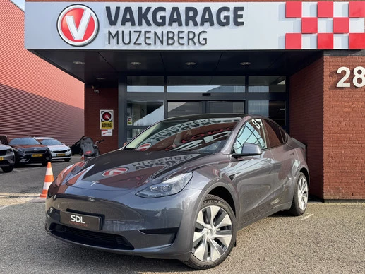Tesla Model Y - Afbeelding 1 van 26
