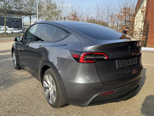 Tesla Model Y - Afbeelding 4 van 26