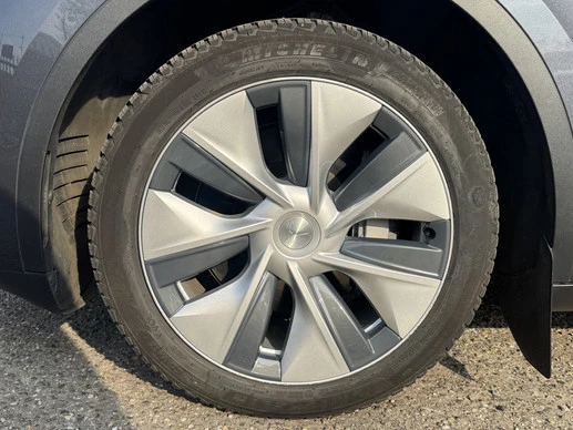 Tesla Model Y - Afbeelding 10 van 26