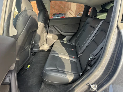 Tesla Model Y - Afbeelding 13 van 26