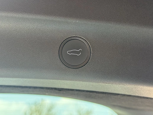 Tesla Model Y - Afbeelding 25 van 26