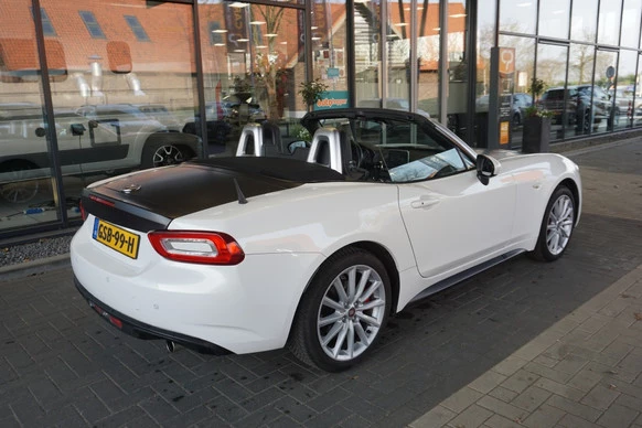 Fiat 124 Spider - Afbeelding 4 van 26