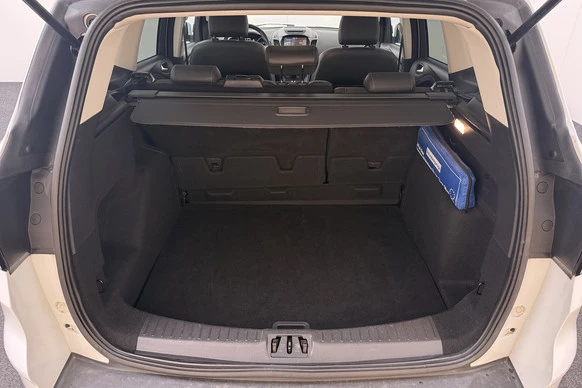 Ford Kuga - Afbeelding 13 van 30