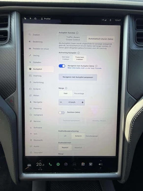Tesla Model S - Afbeelding 17 van 23