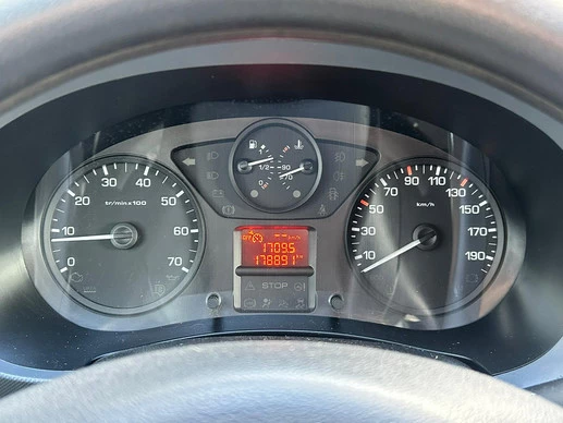 Peugeot Partner - Afbeelding 15 van 22