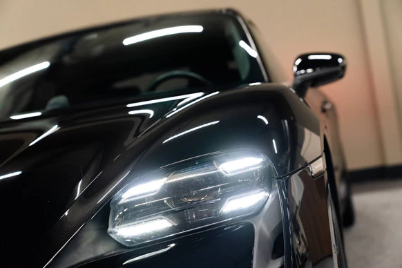 Porsche Taycan - Afbeelding 15 van 30