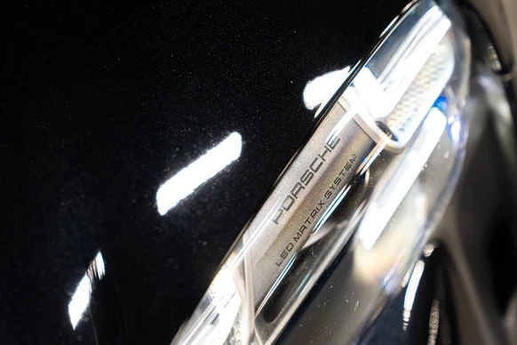 Porsche Taycan - Afbeelding 17 van 30