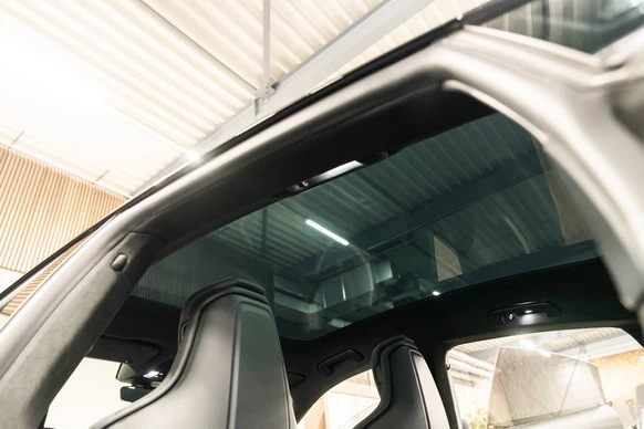 Porsche Taycan - Afbeelding 27 van 30