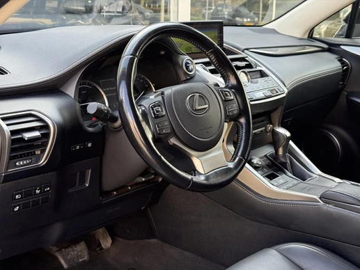 Lexus NX - Afbeelding 17 van 30
