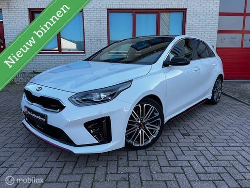 Kia Ceed - Afbeelding 1 van 22