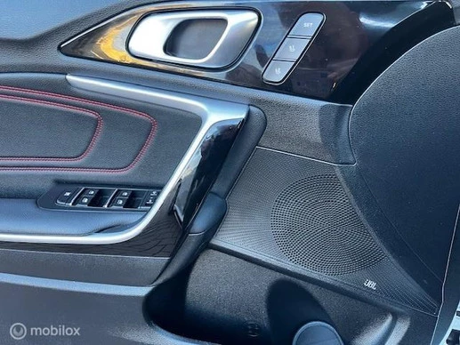 Kia Ceed - Afbeelding 17 van 22