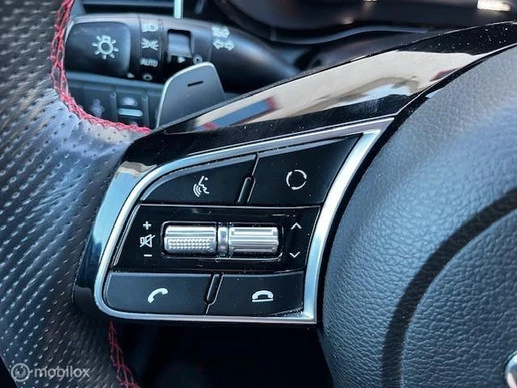 Kia Ceed - Afbeelding 18 van 22