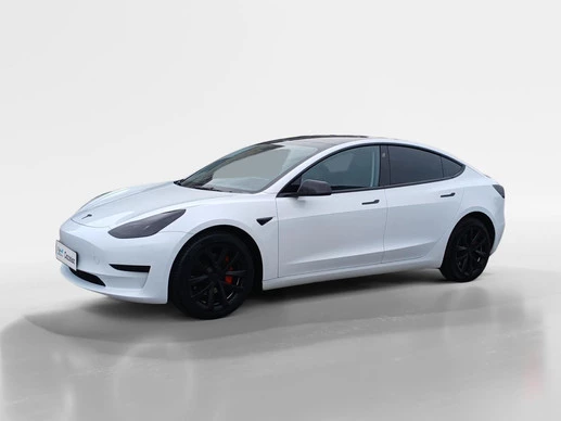 Tesla Model 3 - Afbeelding 1 van 26