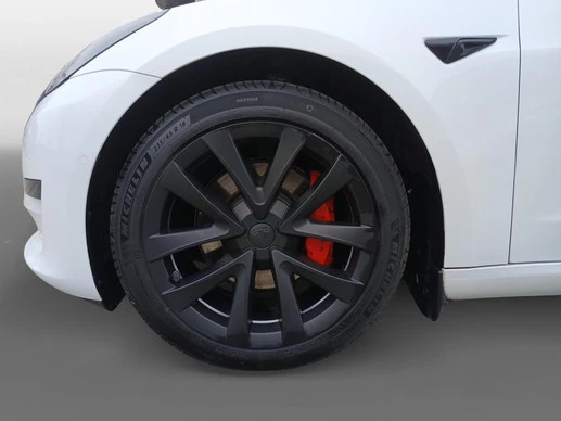 Tesla Model 3 - Afbeelding 12 van 26