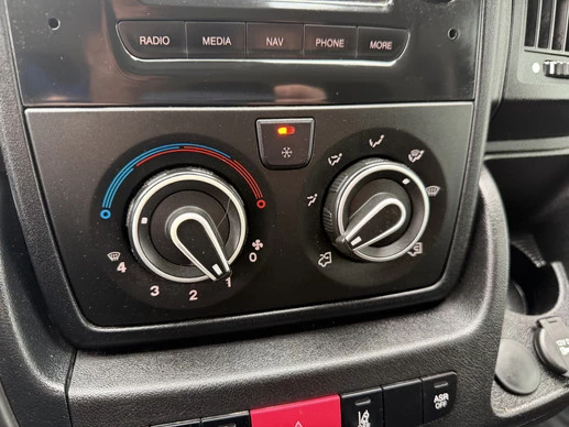 Peugeot Boxer - Afbeelding 27 van 28