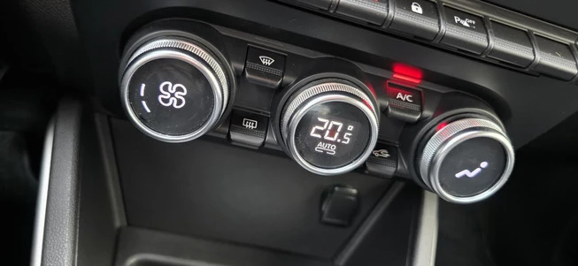 Dacia Duster - Afbeelding 24 van 30