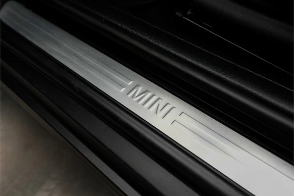 MINI Cooper Cabrio - Afbeelding 18 van 30